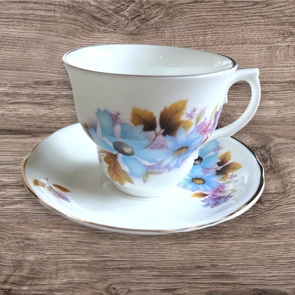 Arklow Other - Arklow bone china floral pattern, blue field flowers, gold rims, Ireland,vintage